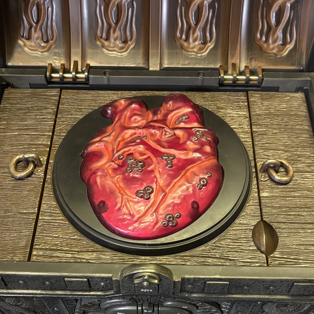 Disney Pirates of the Caribbean CD Player / Treasure Chest Boombox - Picture 4 of 6